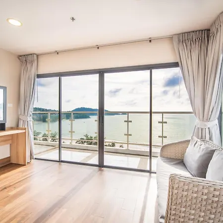 Patong Tower Superior Seaview 4Br210アパートメント